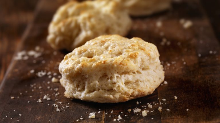 https://www.tastingtable.com/1591573/air-fry-canned-biscuits/