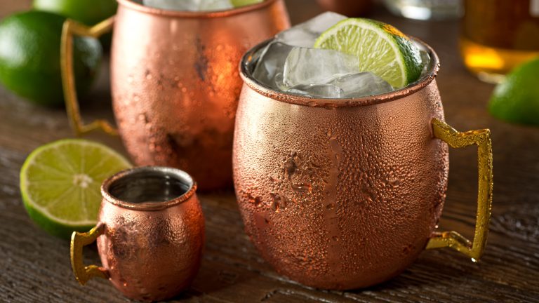 https://www.tastingtable.com/1375811/baking-soda-clean-copper-mugs-remove-tarnish/