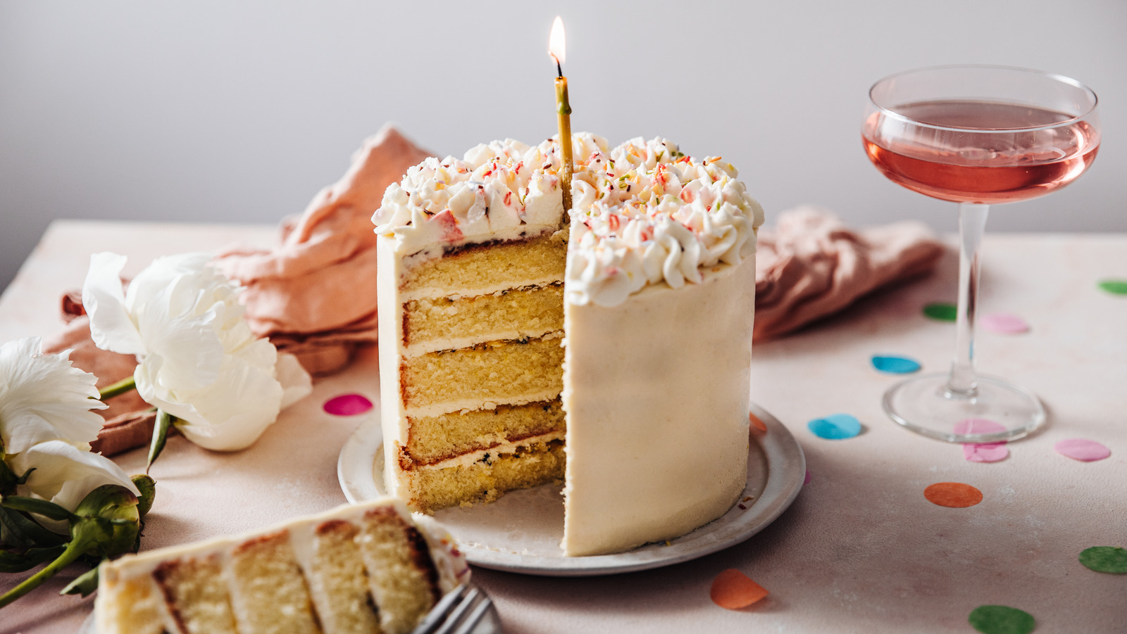 https://www.tastingtable.com/1563113/tiktok-microwave-cake-frosting-hack/